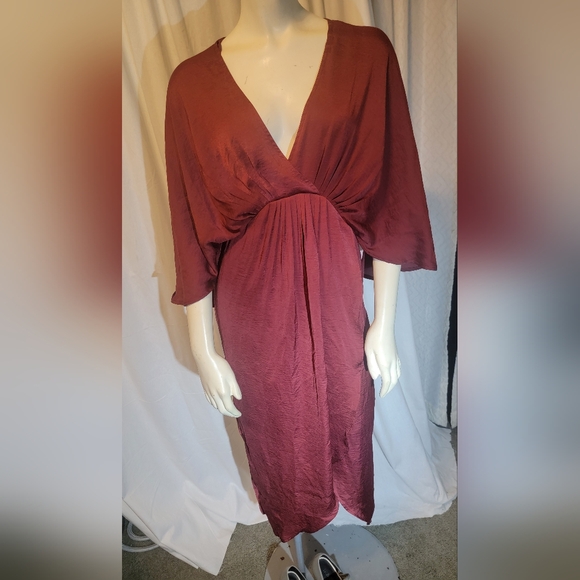 Elegant Burgundy Wrap Dress - Picture 1 of 11